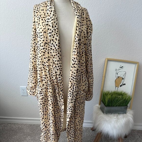 Cupcakes And Cashmere Arianne Cheetah Duster Cardigan - Picture 3 of 7